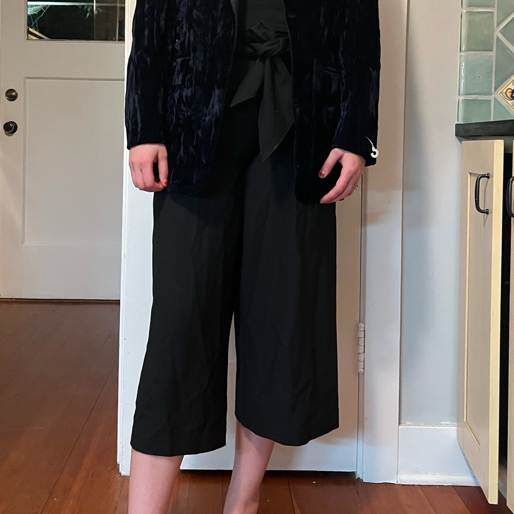 Club Monaco Black Flare Crop Pants